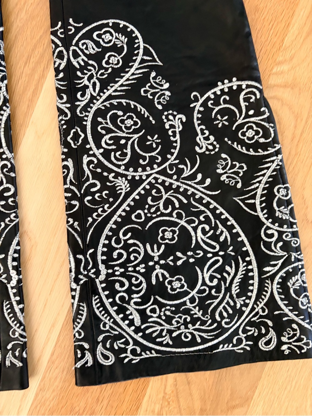 Free People X Understated Leather embroidered moto pants XS - Picture 3 of 6